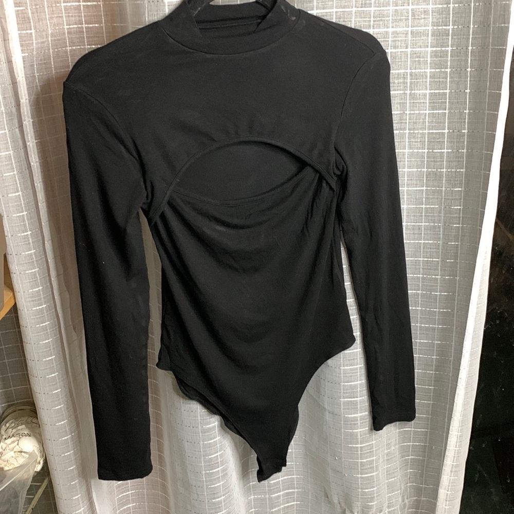 Sexy black top. Like new. Size M